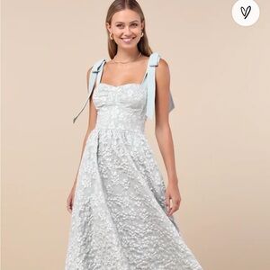 NWT Lulu’s bustier tie-strap midi dress